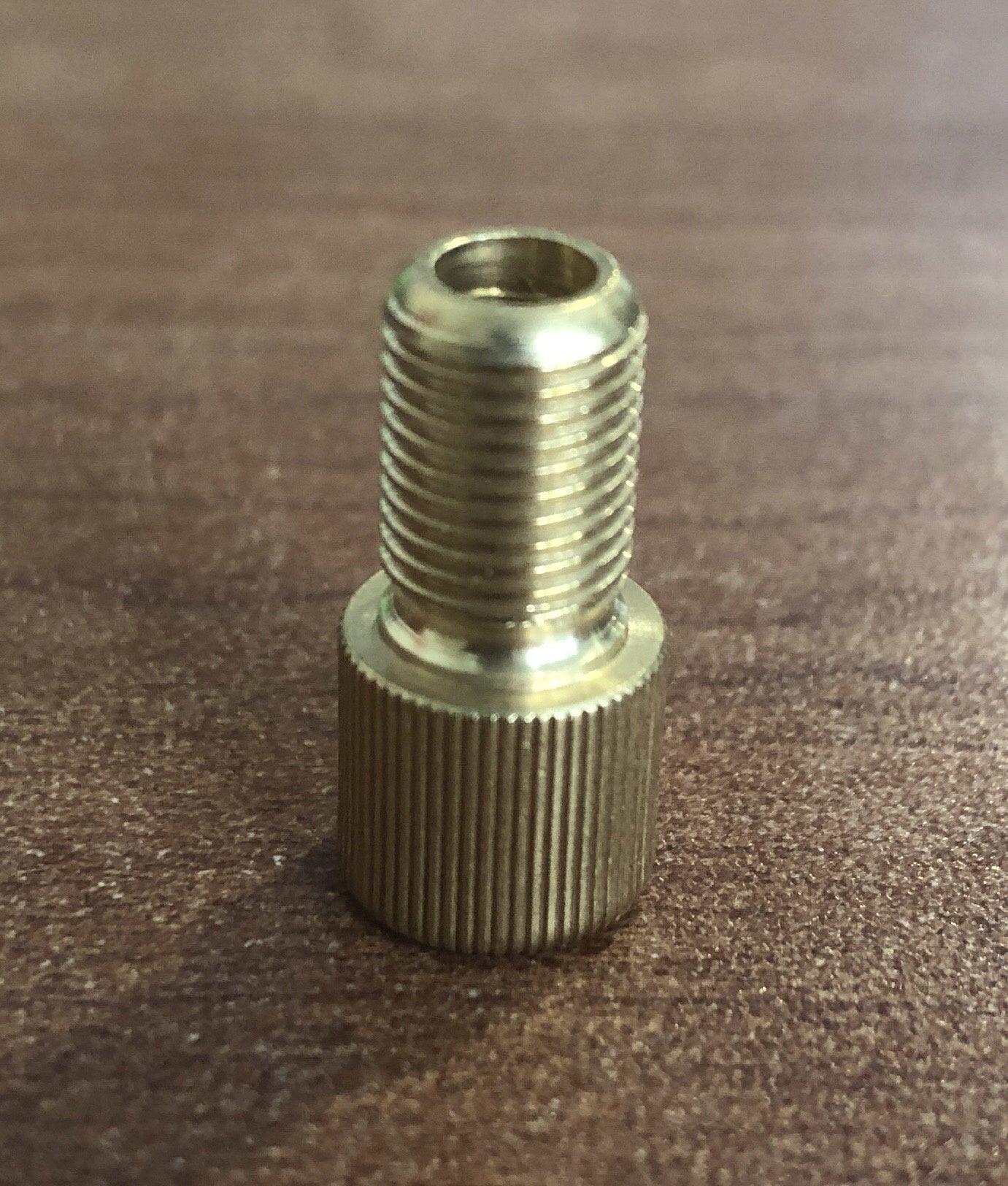 NSR - PRESTA TO SHREDDER VALVE ADAPTER