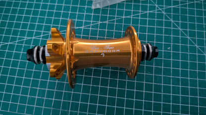 DARTMOOR - VEE-TWO FRONT HUB 32H
